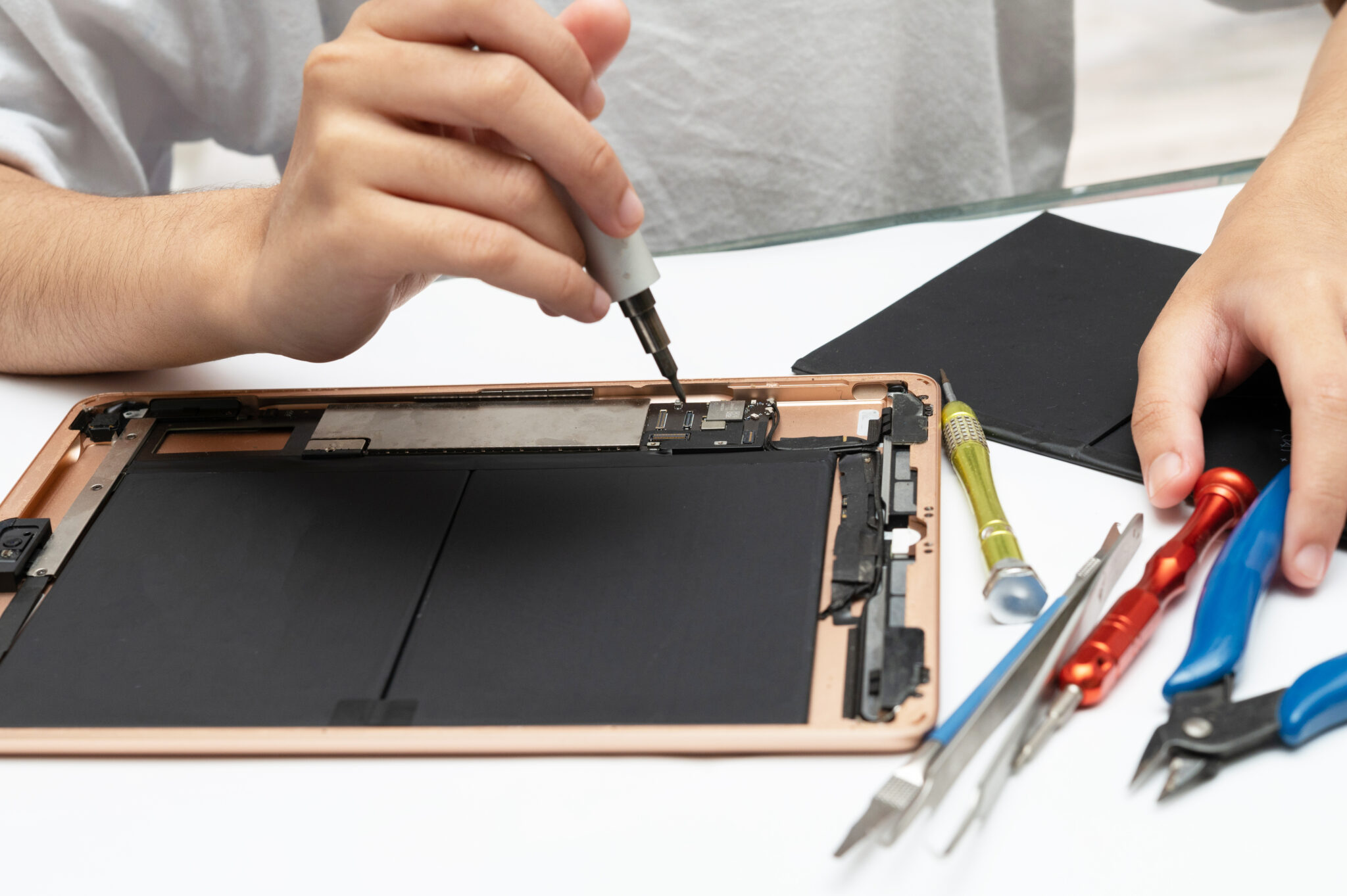 IPads & Android Tablet Repair in Singapore | myhalo